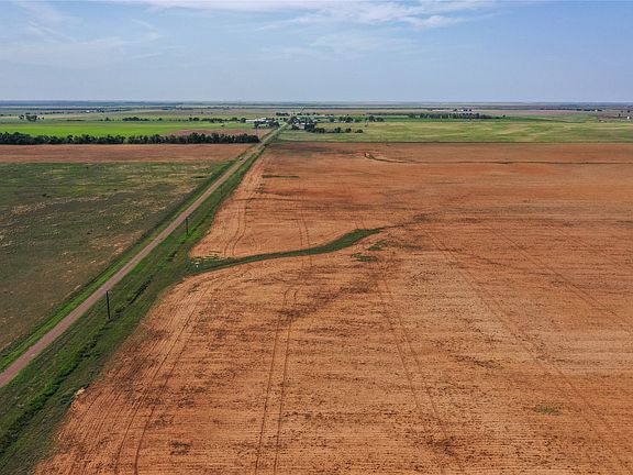 4th image of 17841 County Road 105 N