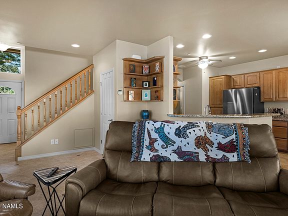 4th image of 3948 N Tam Oshanter Dr