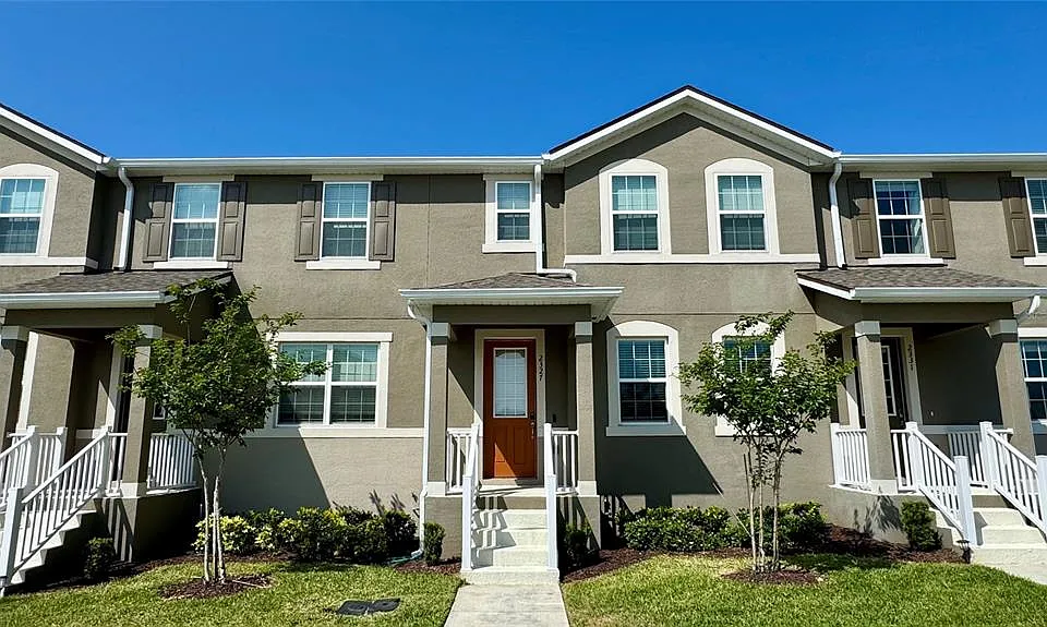 2327 Garden Belle Dr