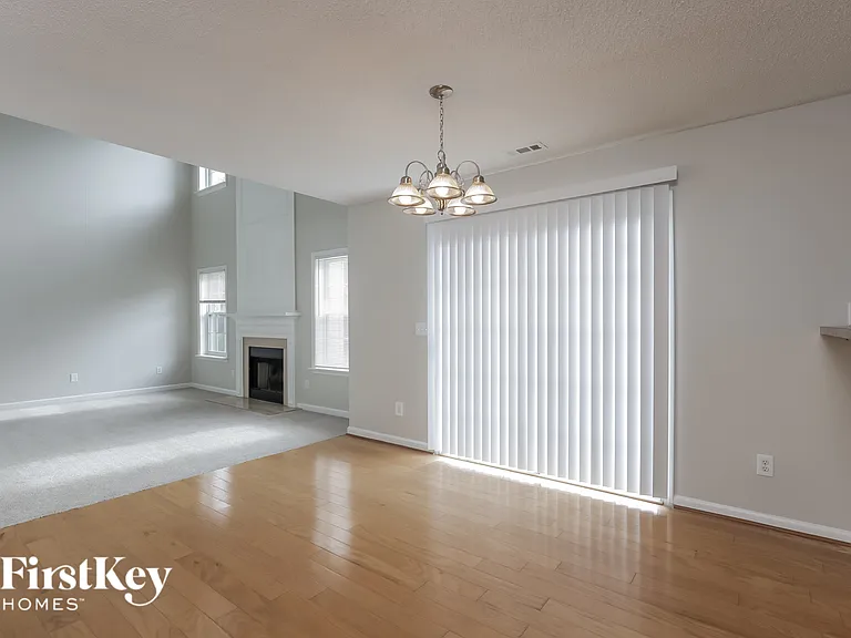709 Southshore Pkwy — Photo 6