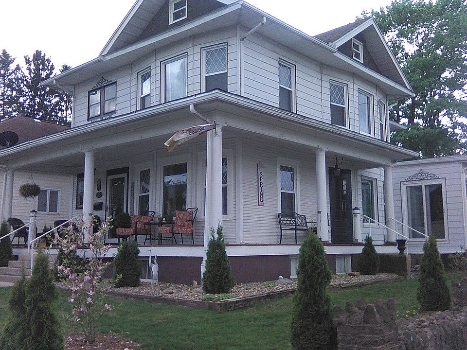 1st image of 62 N Center St