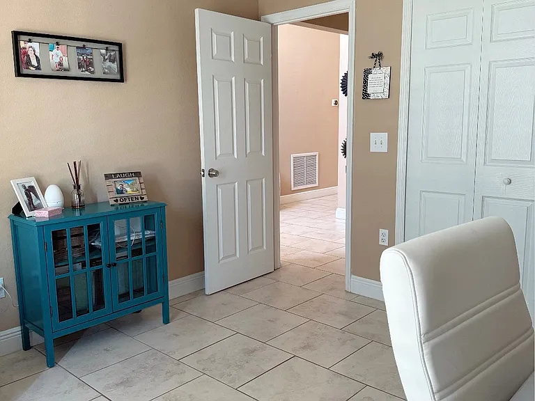 3415 Windy Wood Dr — Photo 6