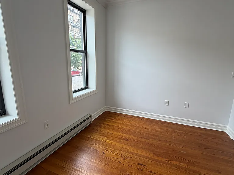 409 58th St #1 — Photo 3
