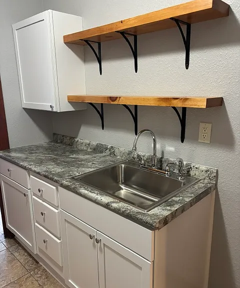 214 N 12th St #3 — Photo 1
