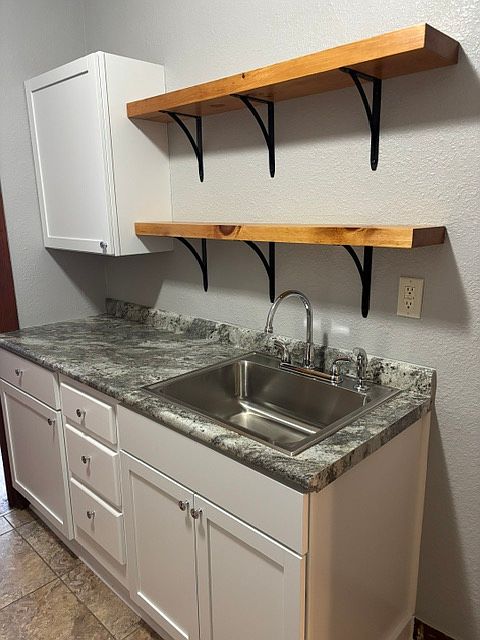 1st image of 214 N 12th St APT 3