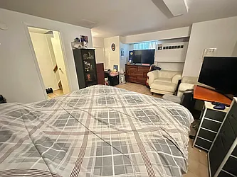 Rented by J PRESTON AND ASSOCIATES INC