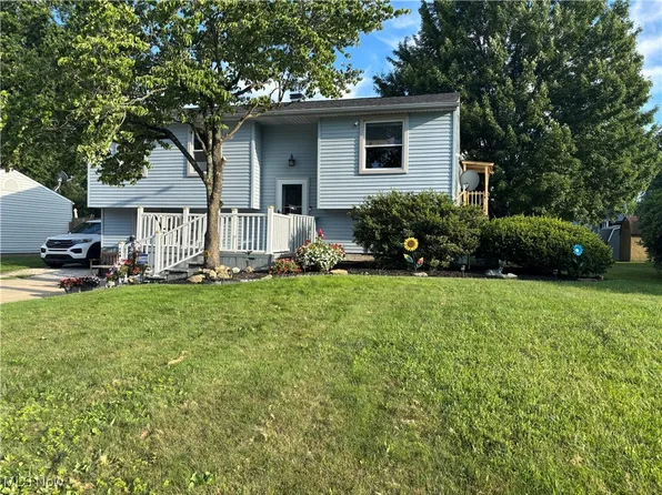 148 Summerberry Ln, Niles, OH 44446