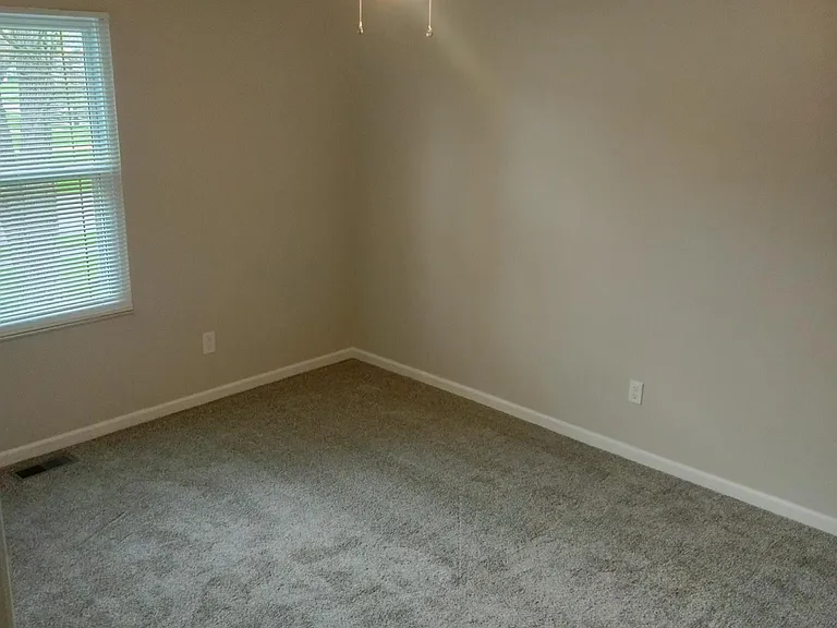5863 Brushwood Ct — Photo 6