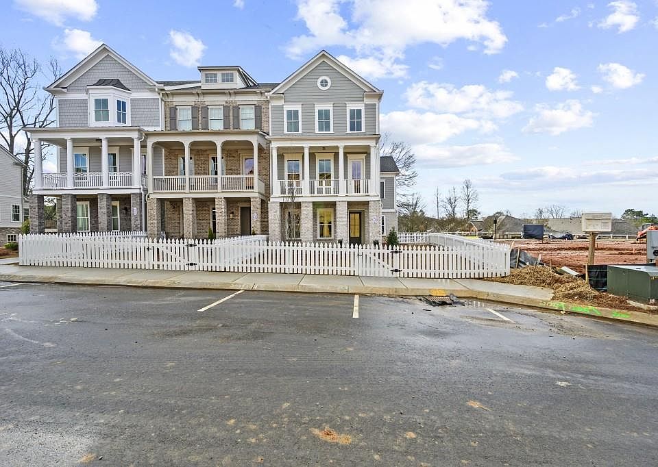 1st image of 634 Brashy St