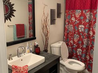 1236 Burns St, Chesapeake, VA 23320