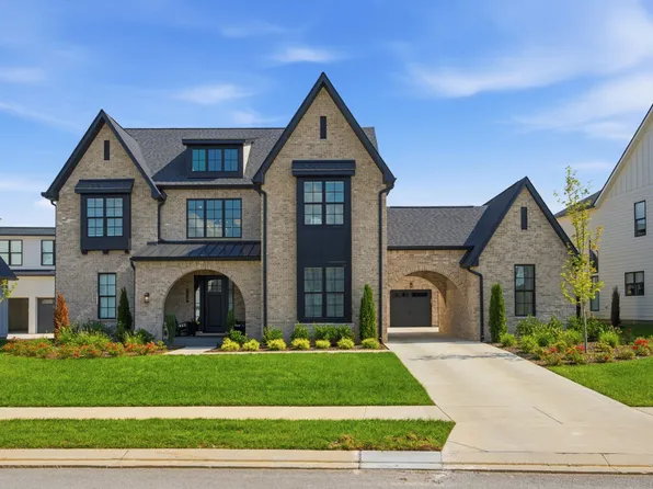 7517 Sutcliff Dr, College Grove, TN 37046