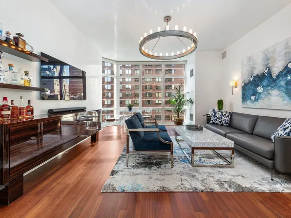 300 E 55th St APT 20C, New York, NY 10022