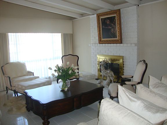 4th image of 14 Hidalgo Ct