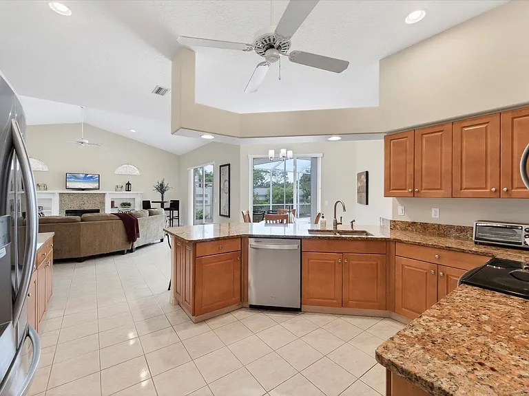 6392 Woodbirch Pl — Photo 8