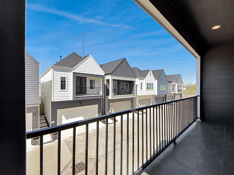 3010 Jensen Springs Ln — Photo 42