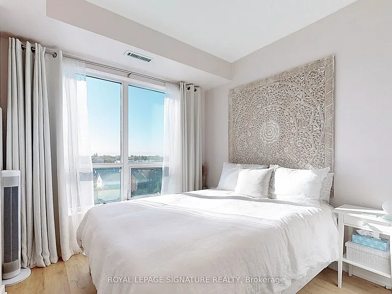8 Trent Ave #821 — Photo 12
