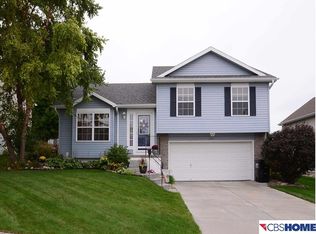 15831 Willow St, Omaha, NE 68136