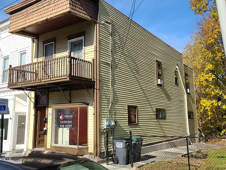 76 Front St — Photo 9