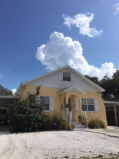 1st image of 2903 W Wallace Ave