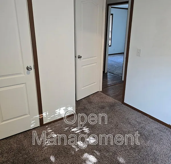 511 E 1st St #25 — Photo 14