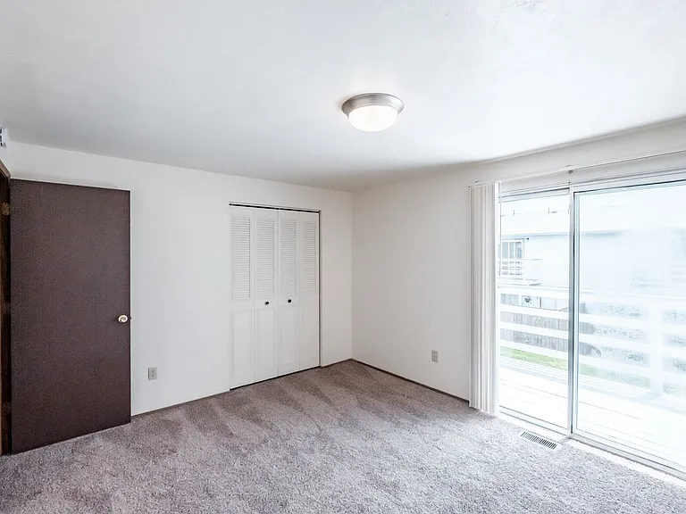 Meadow Green Townhomes — Photo 15