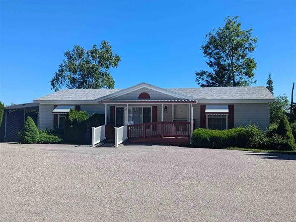 7453-53 Michigan Heights Dr, Charlevoix, MI 49720