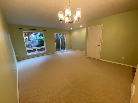5th image of 76 NW 33rd Pl Unit F