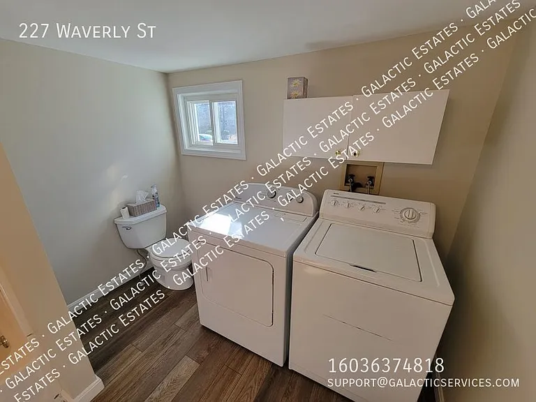 227 Waverly St — Photo 3