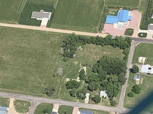 602 N Parnell St, Stuart, NE 68780