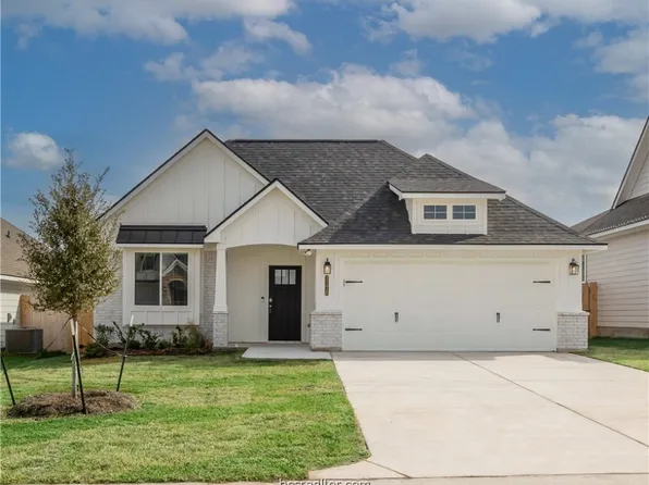 3176 Brady Ct, Bryan, TX 77808