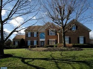653 Leslie Ln, Yardley, PA 19067