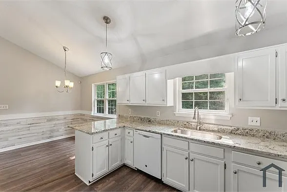 3 bed, 1120 sqft, $1,550 — Photo 3