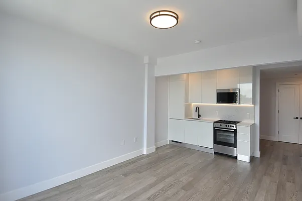 Rented by Modern Spaces | media 14