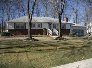 21 Grove Pl, Whippany, NJ 07981