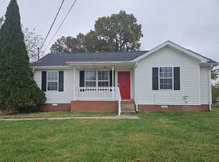 825 Washington Ave, Oak Grove, KY 42262