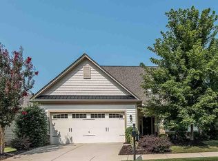 8 Penrith Ct, Simpsonville, SC 29681