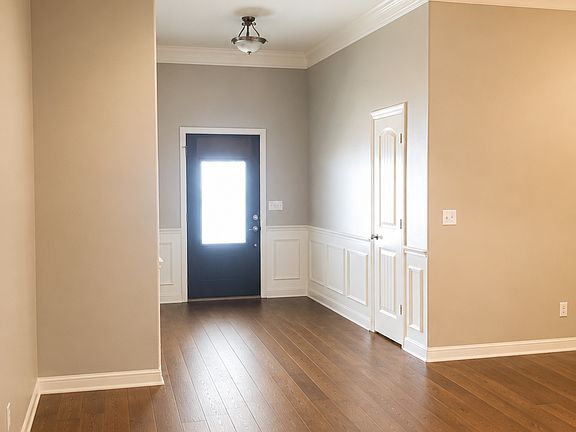 Entry way with coat closet for storage