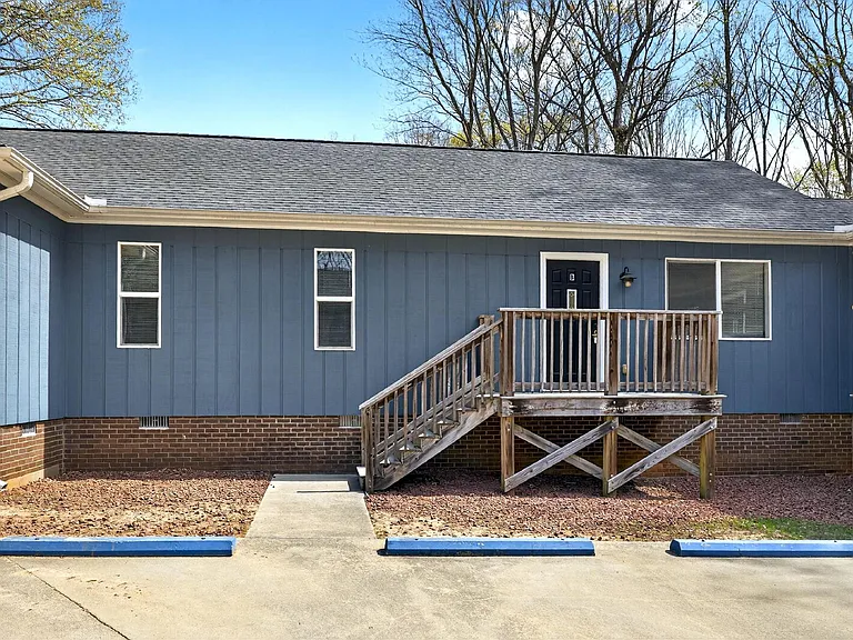 5367 Wayne St #B — Photo 1