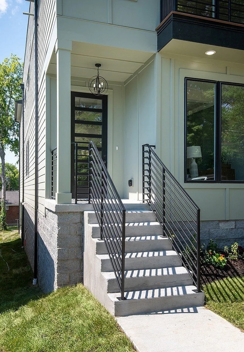 Luxury Furnished 4BR Home | Rooftop Terrace | Garage | 30+ Day Stays | Near Downtown Nashville — Photo 4