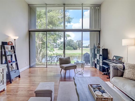 3rd image of 6807 Brookline Dr #6807