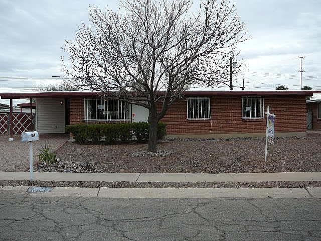 Well maintained brick home