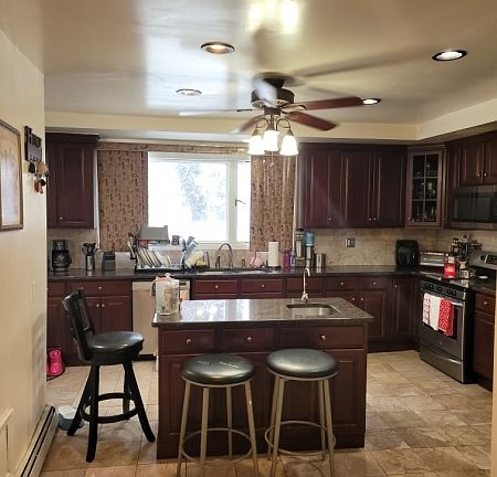 2nd image of 61 Hawthorne Ave
