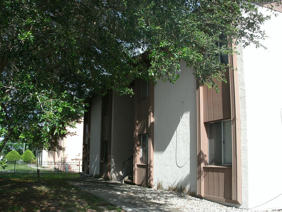 1st image of 133 Lori Anne Ln