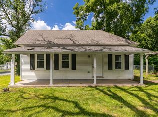 2500 N Summit Ave, Springfield, MO 65803