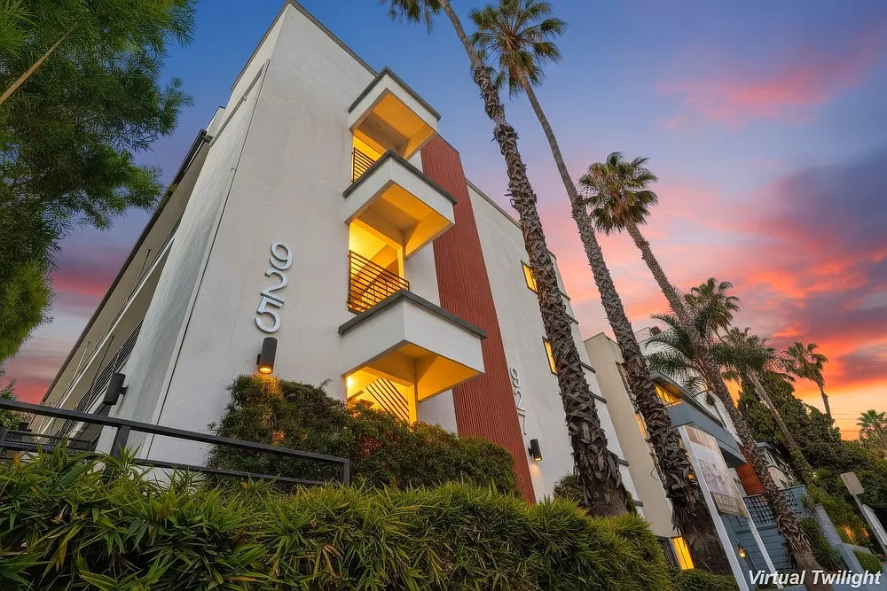 927 San Vicente Blvd — Photo 1