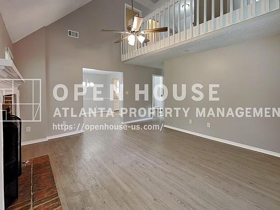 4th image of 4015 Sharon Woods Dr