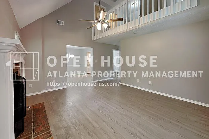 4015 Sharon Woods Dr — Photo 4