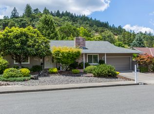 465 Oak Brook Ct, Santa Rosa, CA 95409