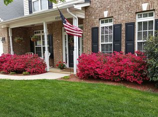 8218 Suttonview Dr, Charlotte, NC 28269