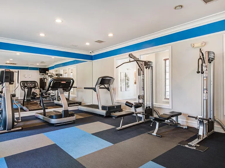 Village at Potomac Falls Apartment Homes — Photo 23